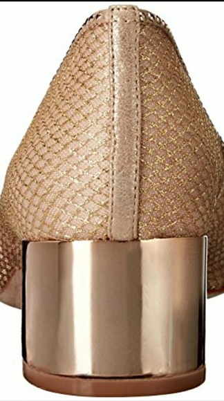 NIB Camuto Gold Mesh Studded Pumps Leather Sole - Picture 5 of 8